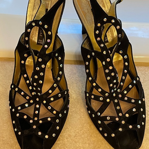 Beautiful Bruno Magli party heels - Picture 4 of 5